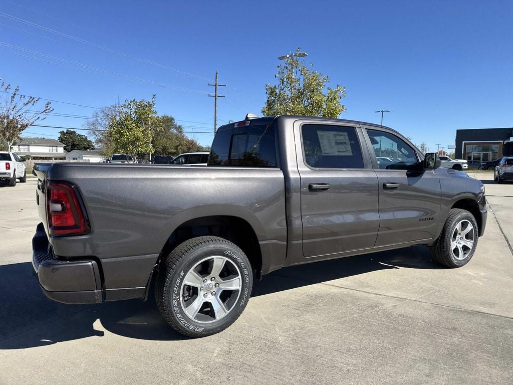 2026 RAM Ram 1500 RAM 1500 EXPRESS CREW CAB 4X2 5'7' BOX