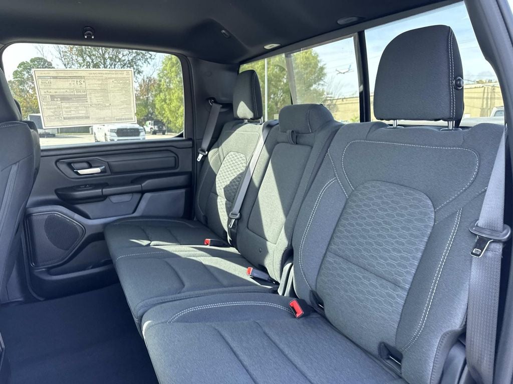 2026 RAM Ram 1500 RAM 1500 EXPRESS CREW CAB 4X2 5'7' BOX