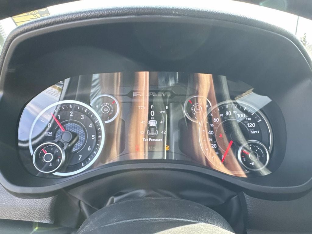 2026 RAM Ram 1500 RAM 1500 EXPRESS CREW CAB 4X2 5'7' BOX