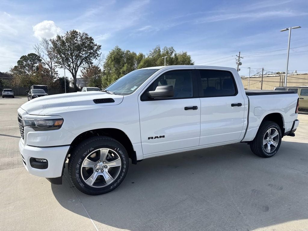 2026 RAM Ram 1500 RAM 1500 EXPRESS CREW CAB 4X2 5'7' BOX