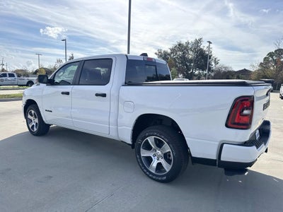2026 RAM Ram 1500 RAM 1500 EXPRESS CREW CAB 4X2 5'7' BOX