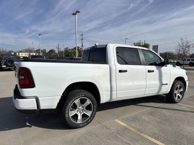 2026 RAM Ram 1500 RAM 1500 EXPRESS CREW CAB 4X2 5'7' BOX