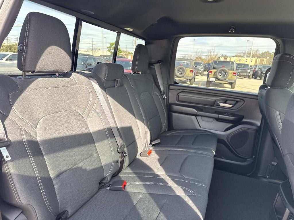 2026 RAM Ram 1500 RAM 1500 EXPRESS CREW CAB 4X2 5'7' BOX