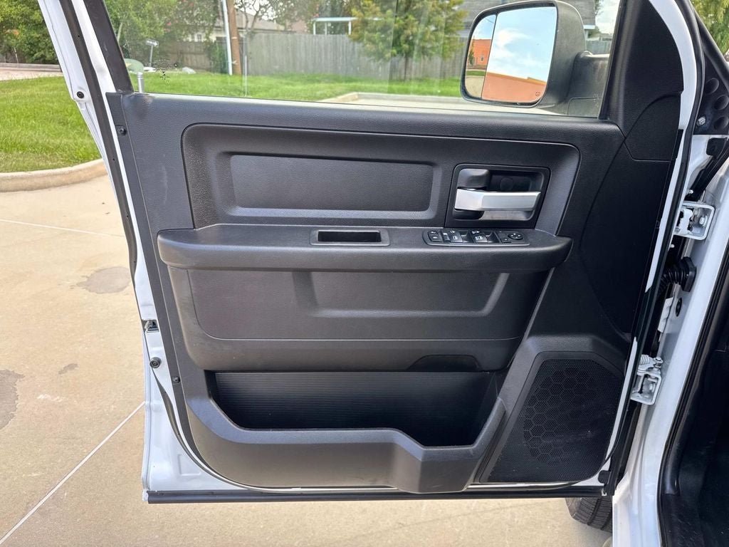 2019 RAM Ram 2500 Tradesman Crew Cab 4x4 6'4' Box