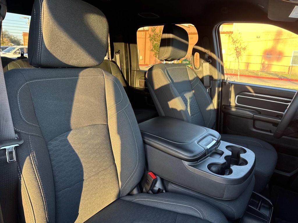 2025 RAM Ram 2500 Big Horn Crew Cab 4x4 6'4' Box