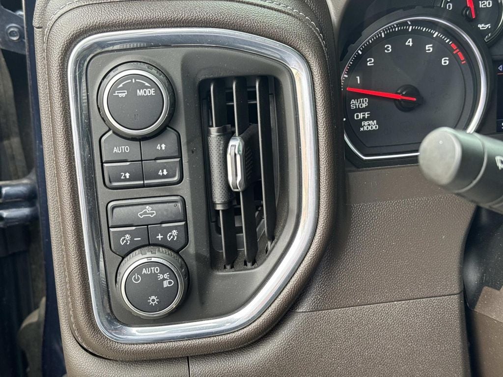2021 Chevrolet Silverado 1500 4WD Crew Cab Short Bed LT