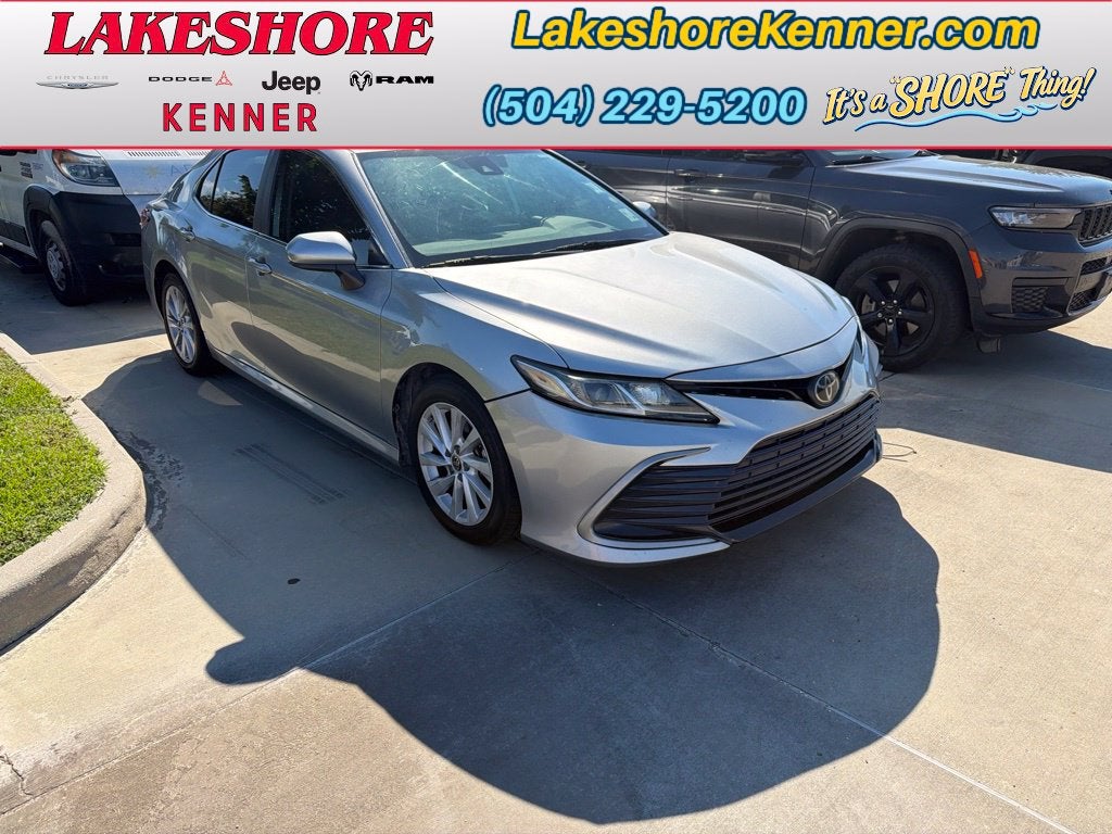 2022 Toyota Camry LE