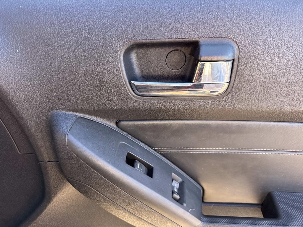 2010 Hummer H3T Crew Cab