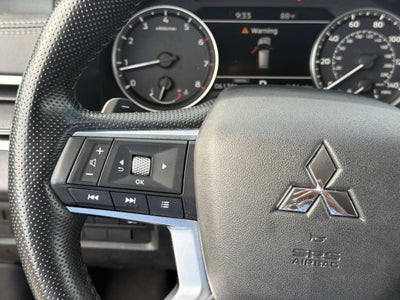 2024 Mitsubishi Outlander SE
