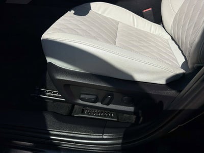 2024 Mitsubishi Outlander PHEV SEL