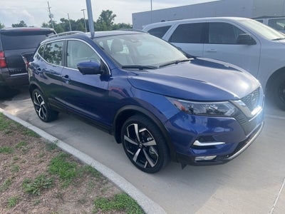 2022 Nissan Rogue Sport SL FWD Xtronic CVT