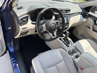 2022 Nissan Rogue Sport SL FWD Xtronic CVT