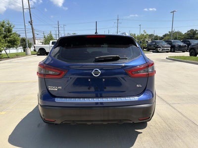 2022 Nissan Rogue Sport SL FWD Xtronic CVT