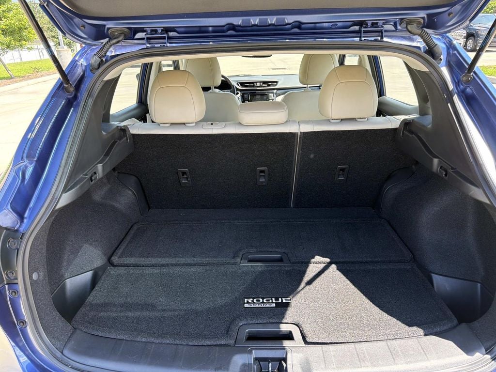 2022 Nissan Rogue Sport SL FWD Xtronic CVT