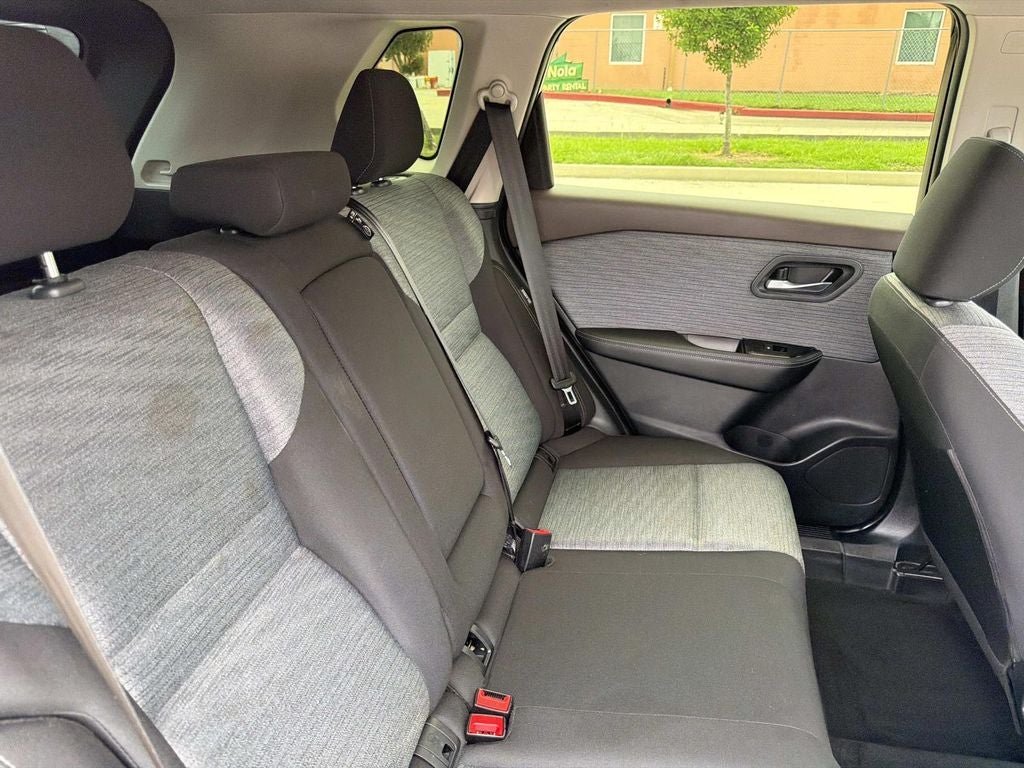 2023 Nissan Rogue SV FWD