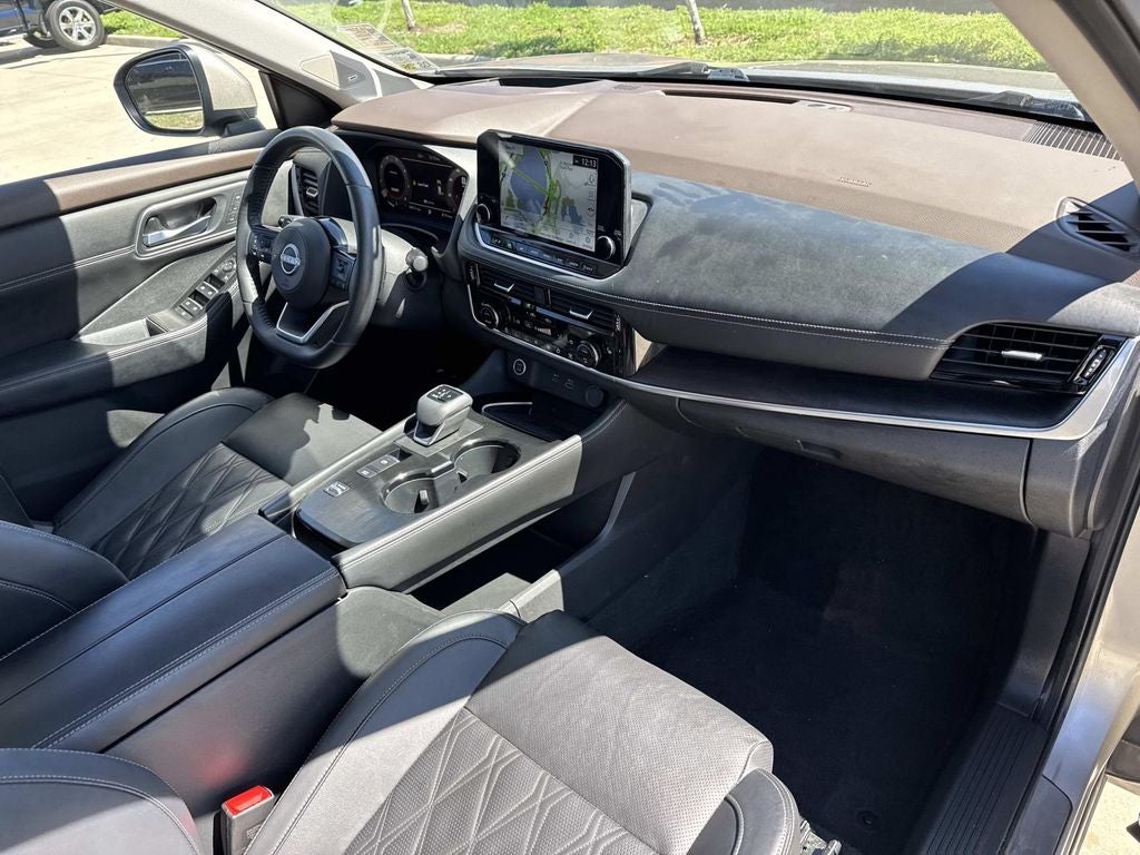 2022 Nissan Rogue Platinum FWD