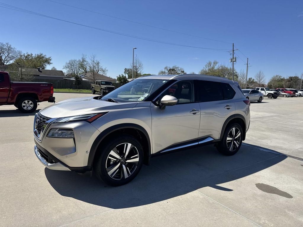 2022 Nissan Rogue Platinum FWD