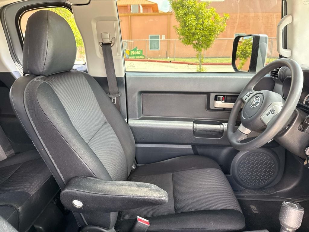 2014 Toyota FJ Cruiser Base