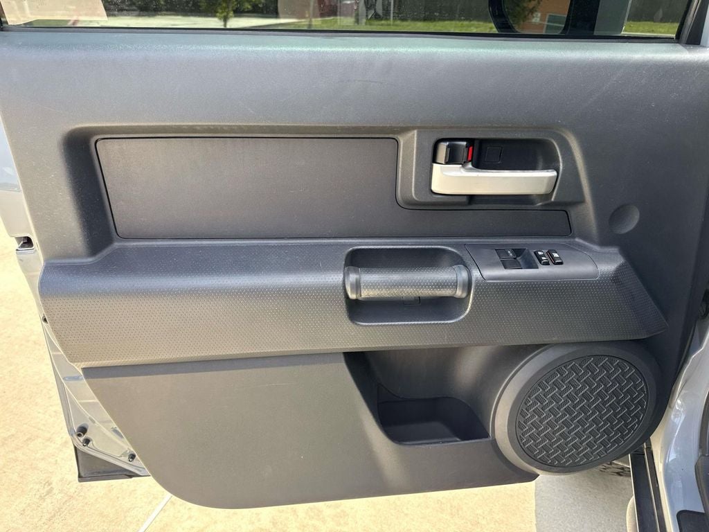 2014 Toyota FJ Cruiser Base