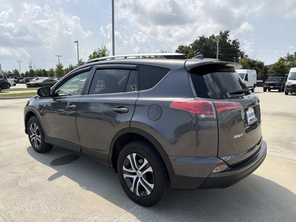 2018 Toyota RAV4 LE