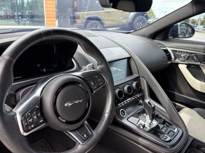 2022 Jaguar F-TYPE R