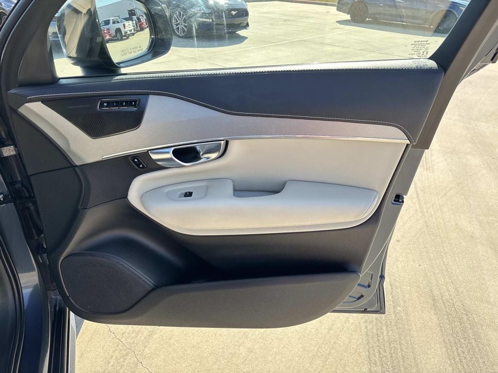 2021 Volvo XC90 Recharge Plug-In Hybrid T8 R-Design 7 Passenger