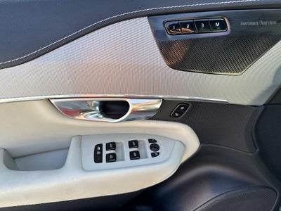 2021 Volvo XC90 Recharge Plug-In Hybrid T8 R-Design 7 Passenger