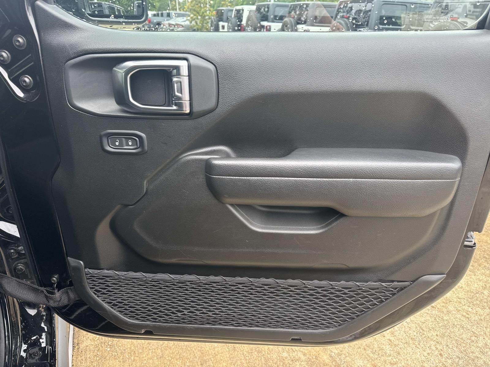 2025 Jeep Wrangler 4-Door Willys 4x4