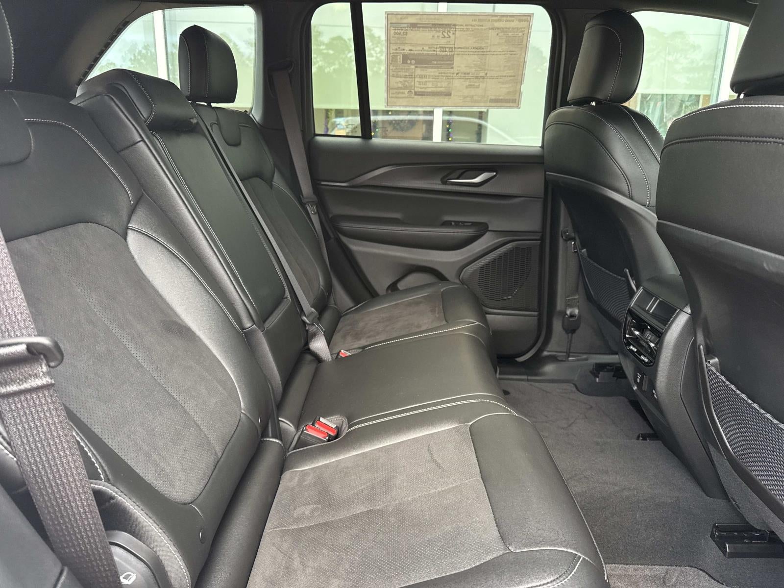 2024 Jeep Grand Cherokee Altitude 4x4