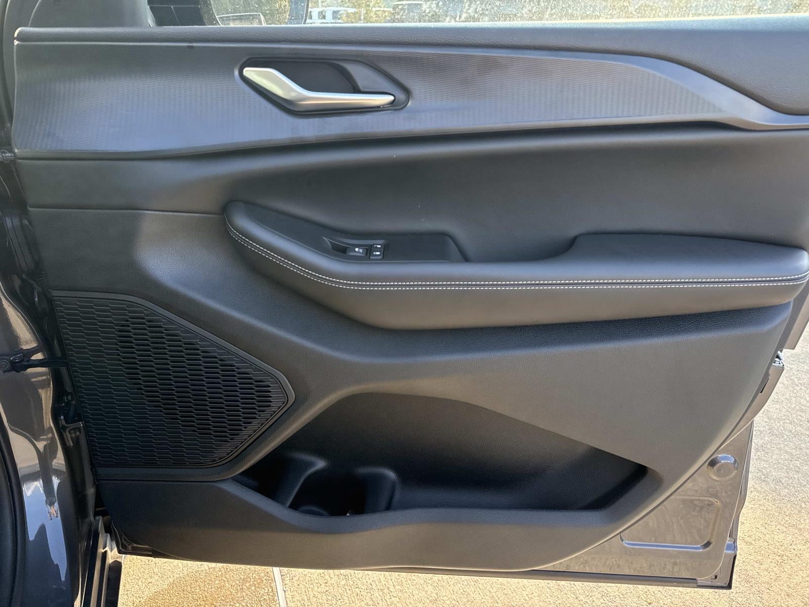 2024 Jeep Grand Cherokee L Altitude 4x2