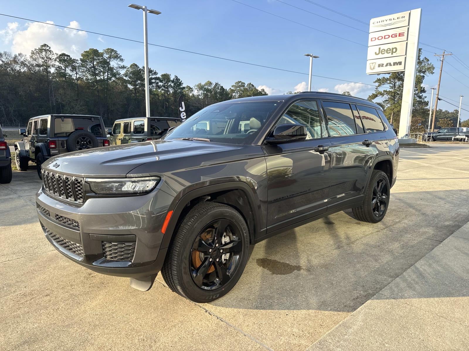 2024 Jeep Grand Cherokee L Altitude 4x2