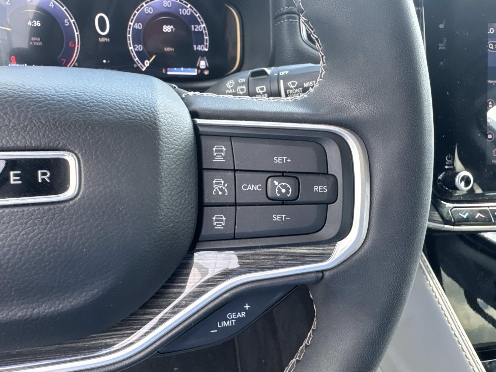 2022 Jeep Wagoneer Series III 4x2