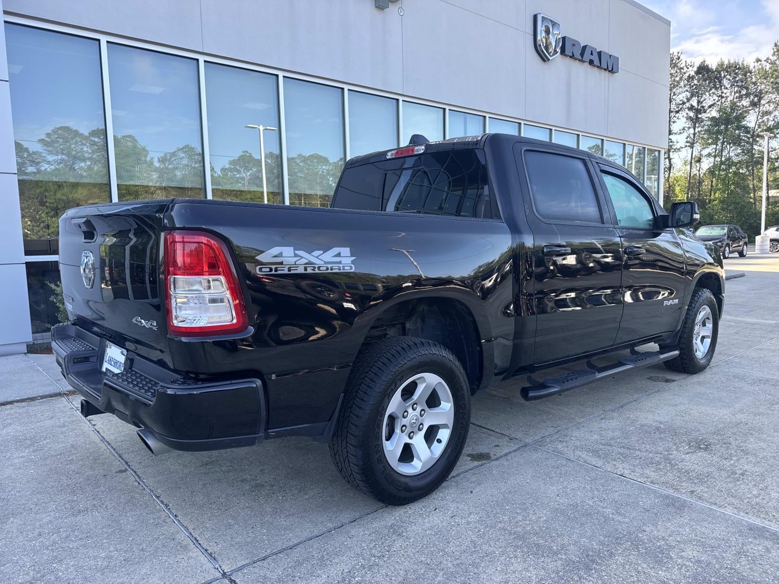 2019 RAM 1500 Big Horn/Lone Star Crew Cab 4x4 5'7' Box