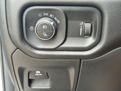 2024 RAM 1500 Big Horn Crew Cab 4x4 5'7' Box