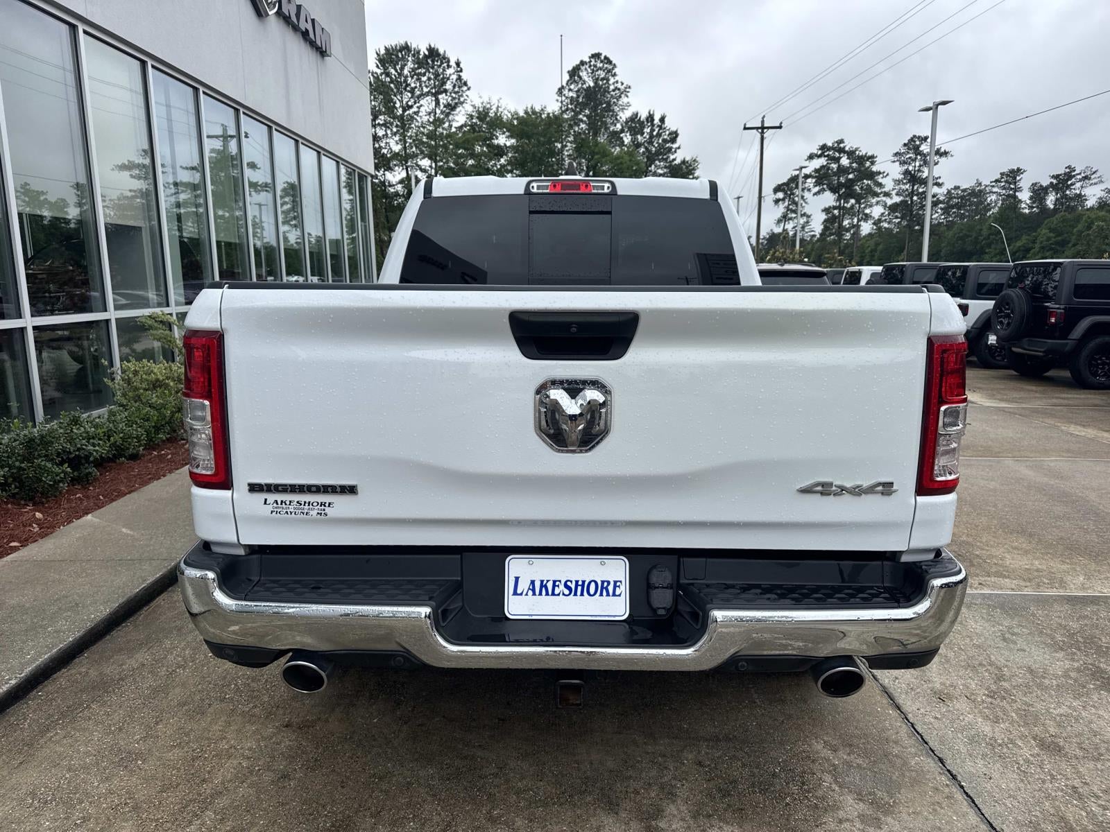 2024 RAM 1500 Big Horn Crew Cab 4x4 5'7' Box
