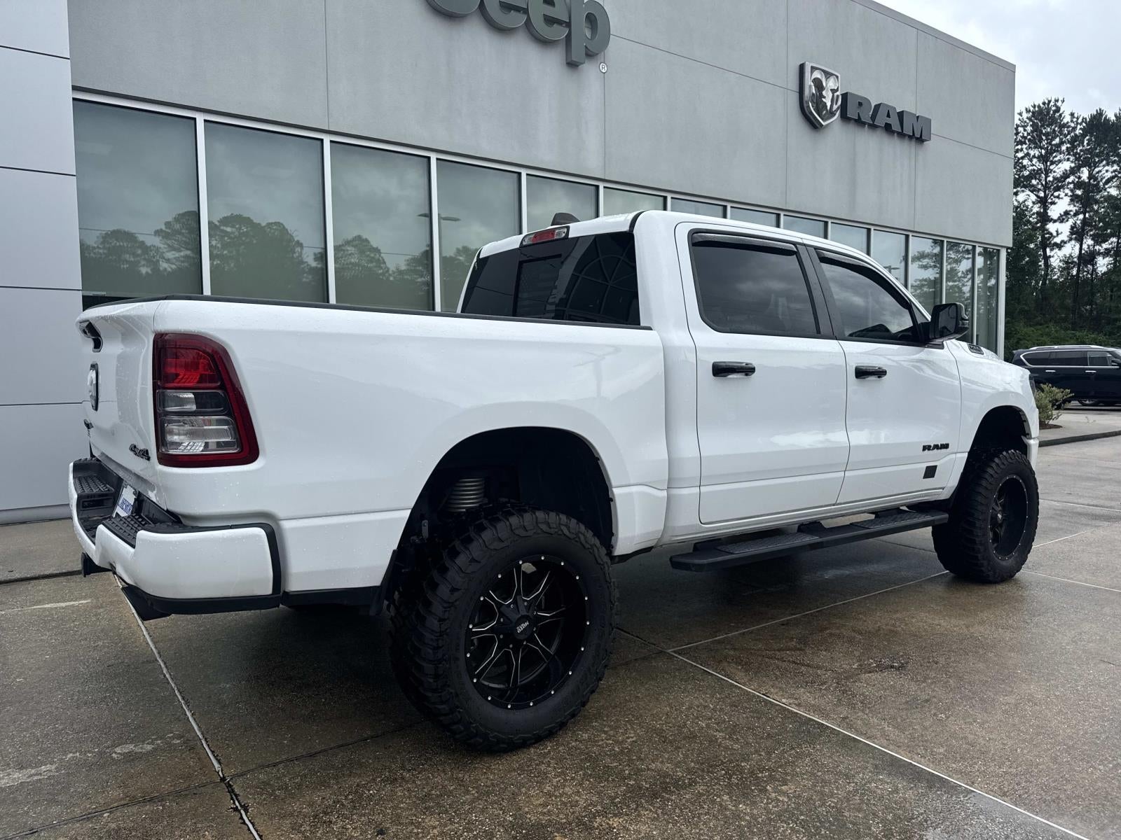 2023 RAM 1500 Big Horn Crew Cab 4x4 5'7' Box