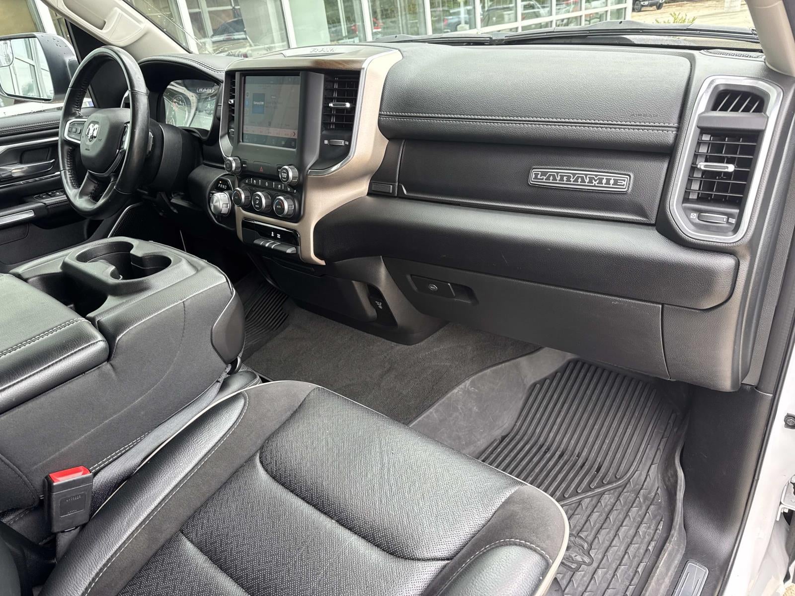 2022 RAM 1500 Laramie Crew Cab 4x4 5'7' Box