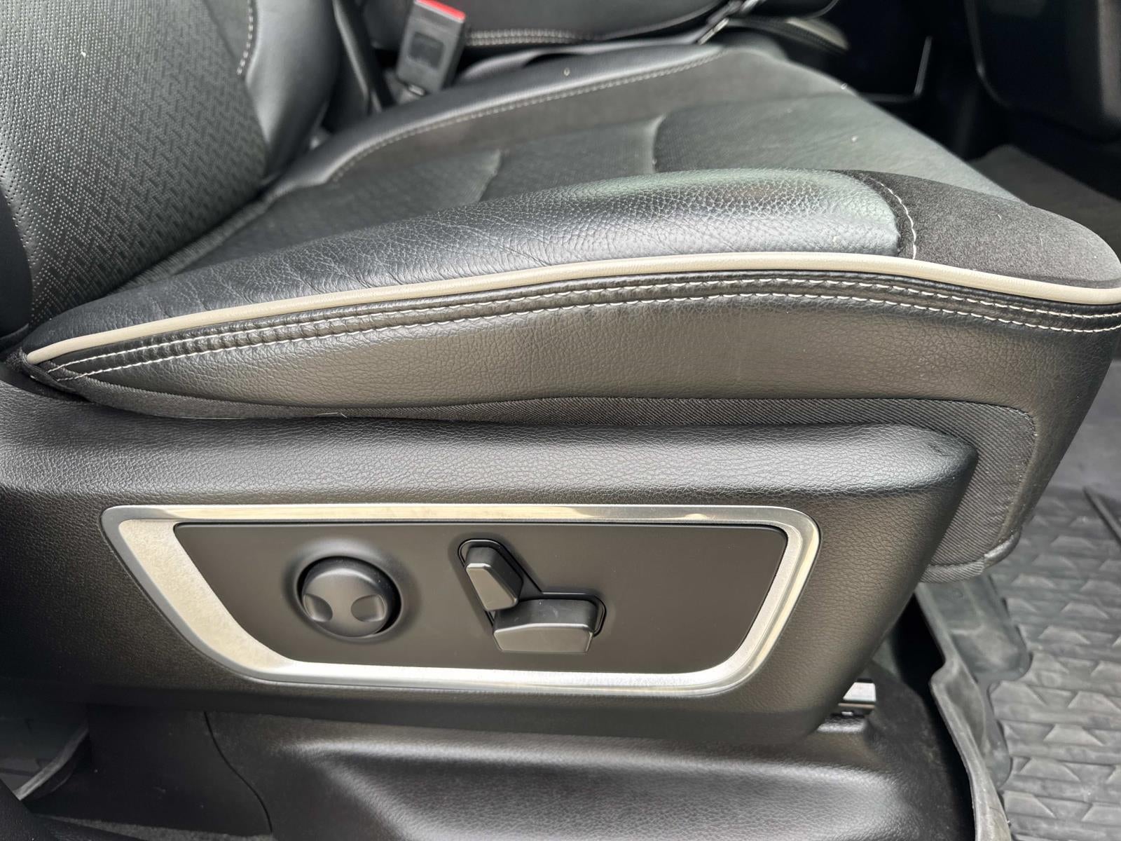 2022 RAM 1500 Laramie Crew Cab 4x4 5'7' Box