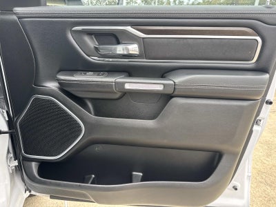 2022 RAM 1500 Laramie Crew Cab 4x4 5'7' Box