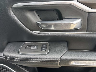 2022 RAM 1500 Laramie Crew Cab 4x4 5'7' Box