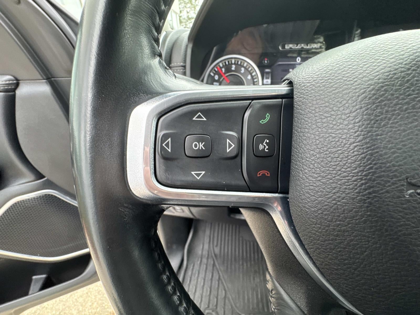 2022 RAM 1500 Laramie Crew Cab 4x4 5'7' Box