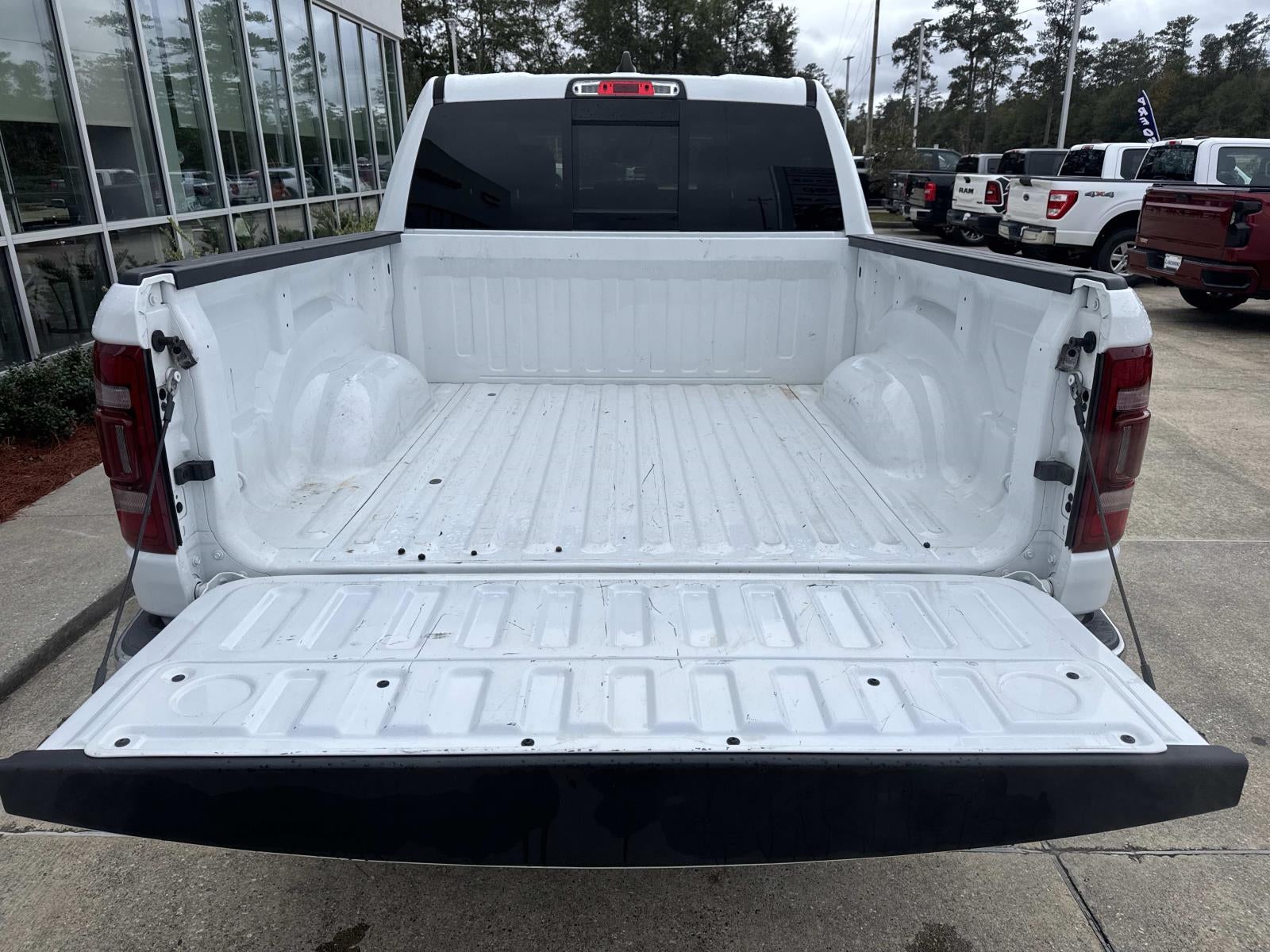 2022 RAM 1500 Laramie Crew Cab 4x4 5'7' Box