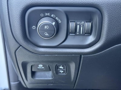 2024 RAM 1500 Laramie Crew Cab 4x4 5'7' Box