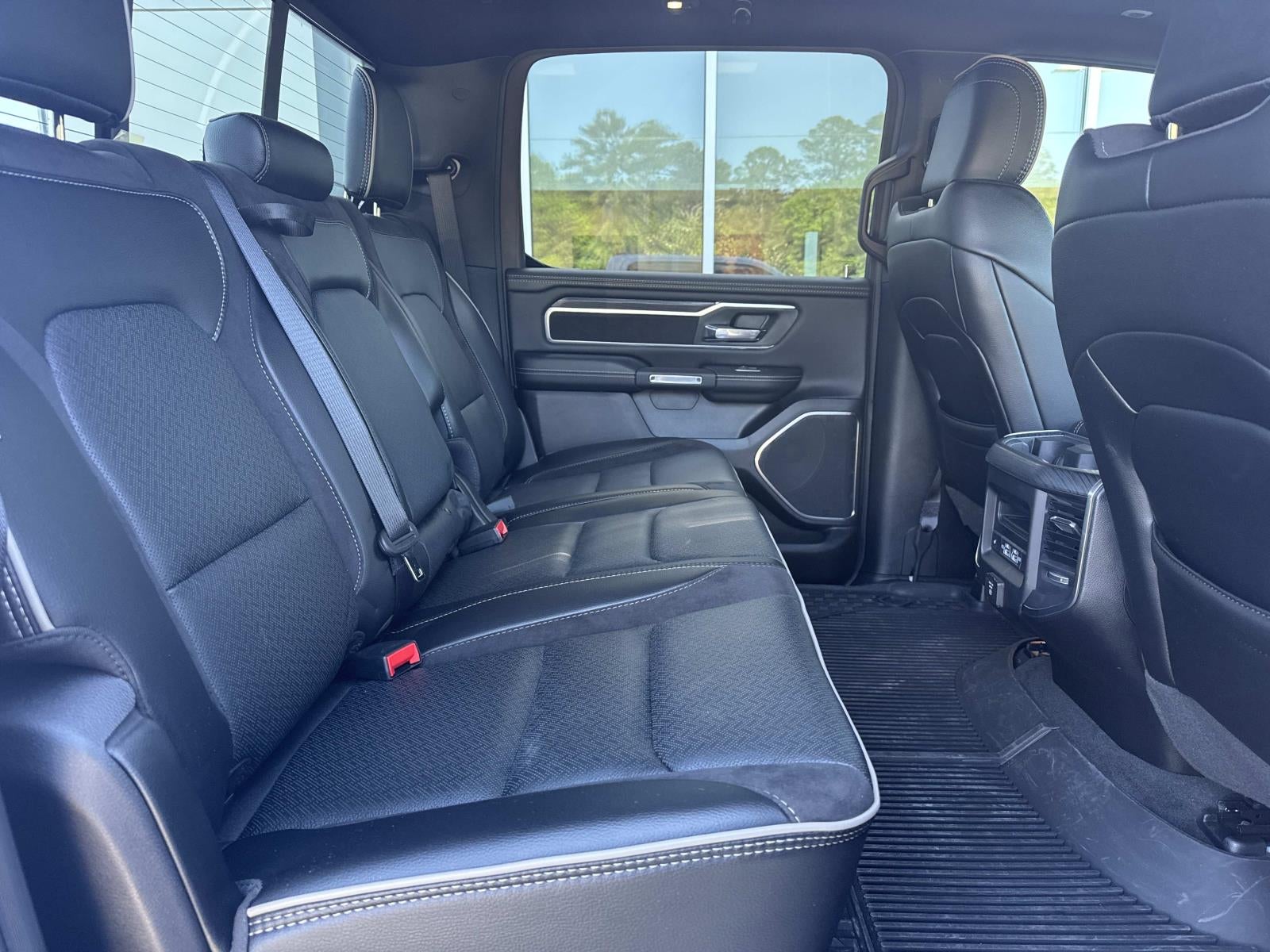 2024 RAM 1500 Laramie Crew Cab 4x4 5'7' Box