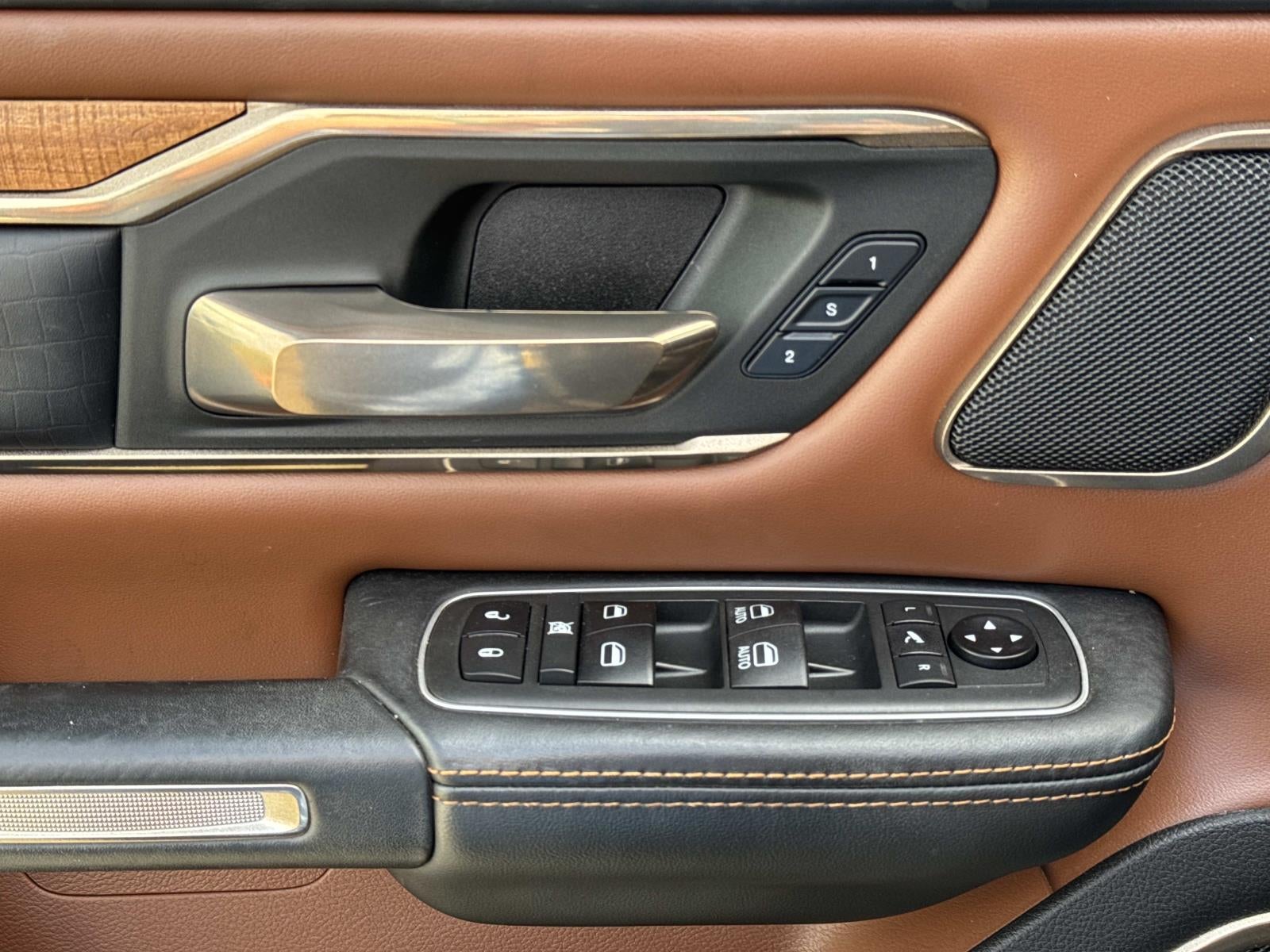 2020 RAM 1500 Laramie Longhorn Crew Cab 4x4 5'7' Box