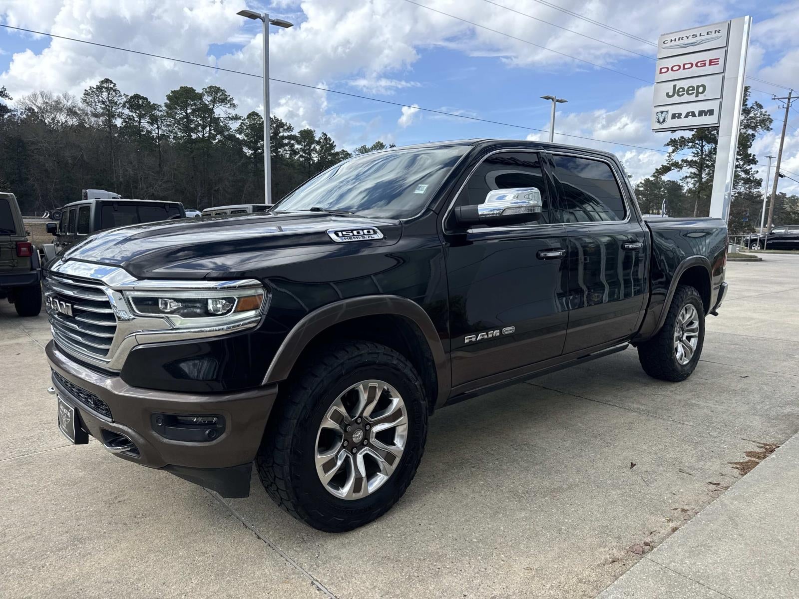 2020 RAM 1500 Laramie Longhorn Crew Cab 4x4 5'7' Box