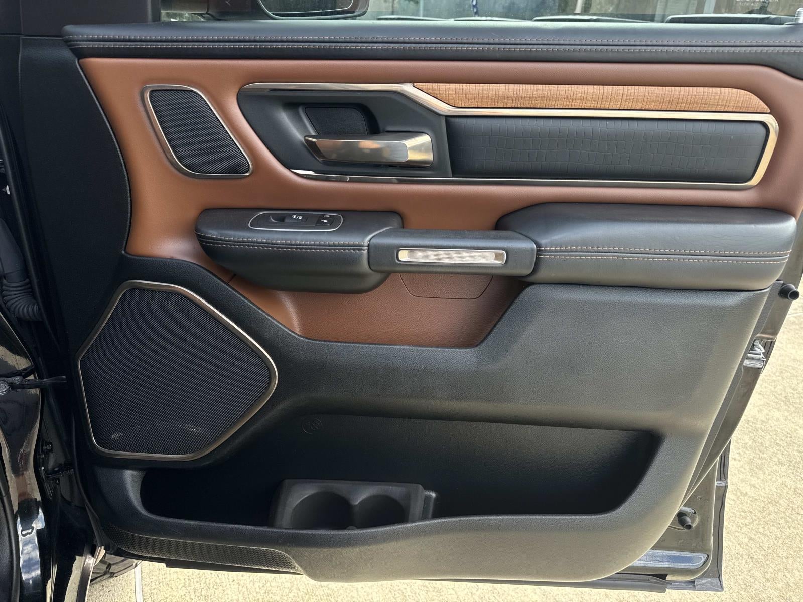 2020 RAM 1500 Laramie Longhorn Crew Cab 4x4 5'7' Box