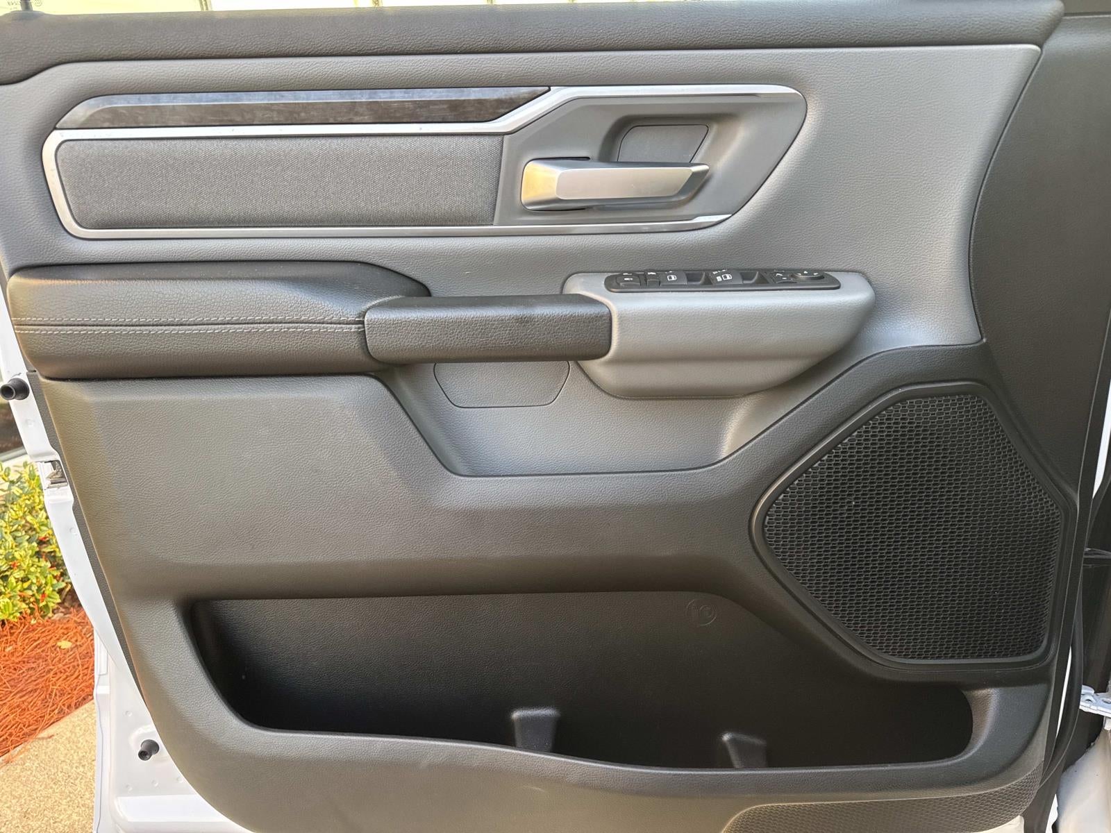 2022 RAM 1500 Big Horn Crew Cab 4x4 6'4' Box