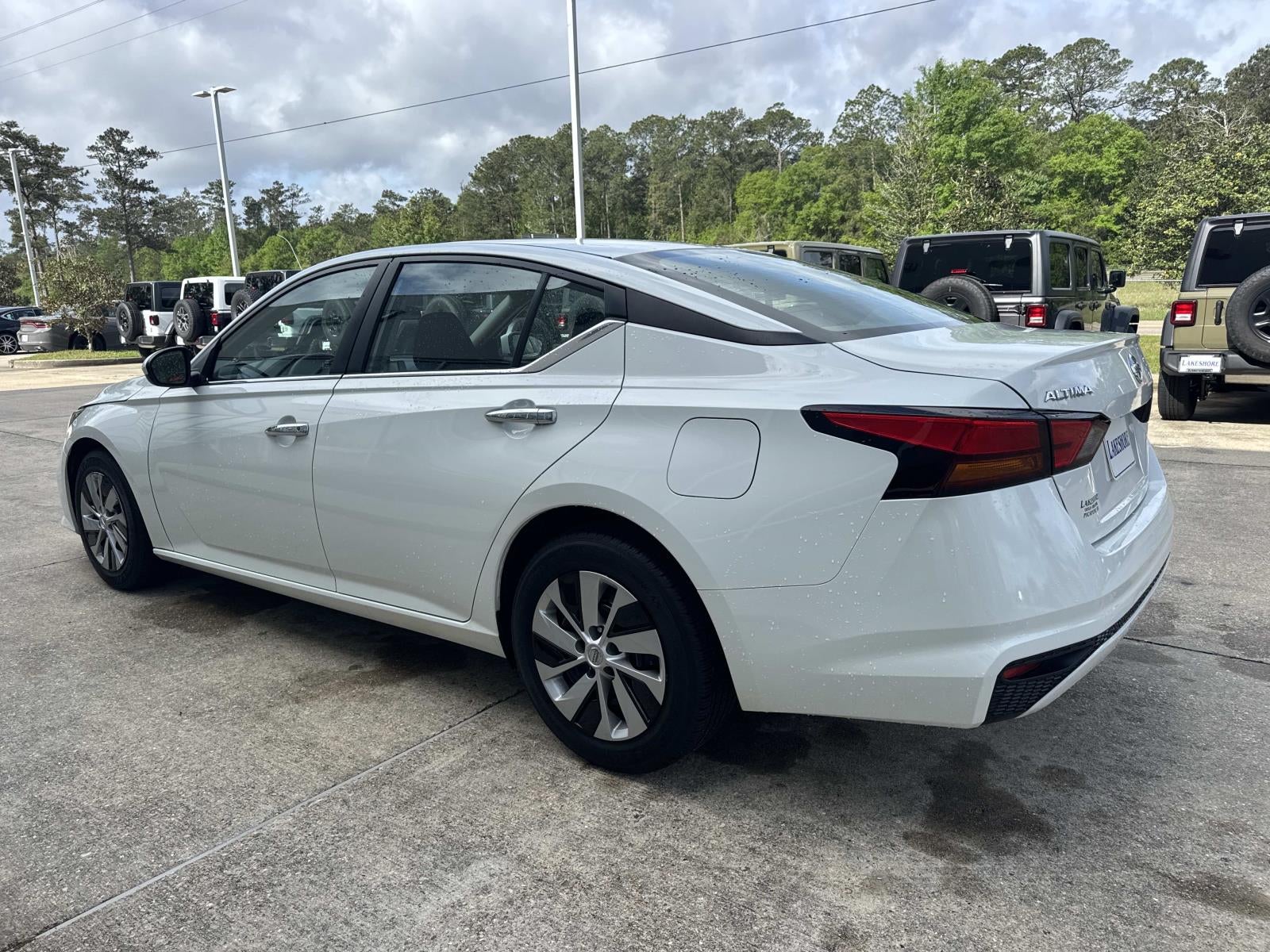 2022 Nissan Altima S FWD