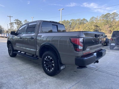2021 Nissan TITAN Crew Cab PRO-4X 4x4